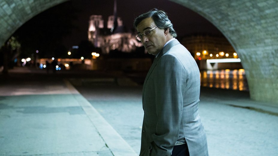 El Hombre de las Mil Caras (Smoke & Mirrors)